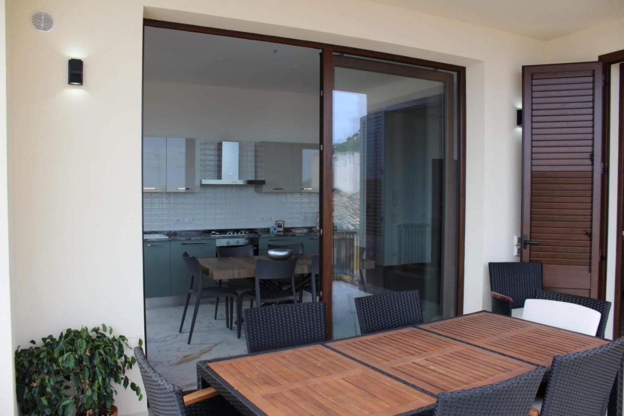 Palazzo Del Golfo Apartman Castellammare del Golfo Kültér fotó